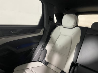 2025 Porsche Cayenne GTS