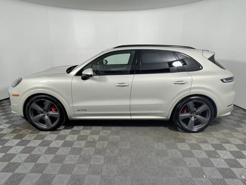 2025 Porsche Cayenne GTS