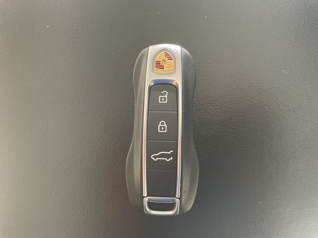 2025 Porsche Cayenne GTS