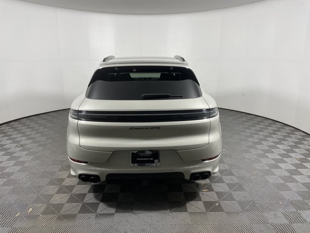 2025 Porsche Cayenne GTS