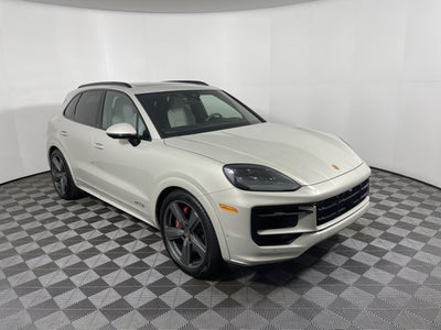 2025 Porsche Cayenne GTS