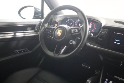 2025 Porsche Cayenne S