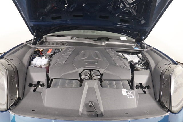 2025 Porsche Cayenne S