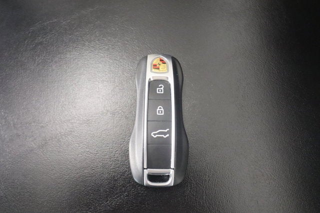 2025 Porsche Cayenne S