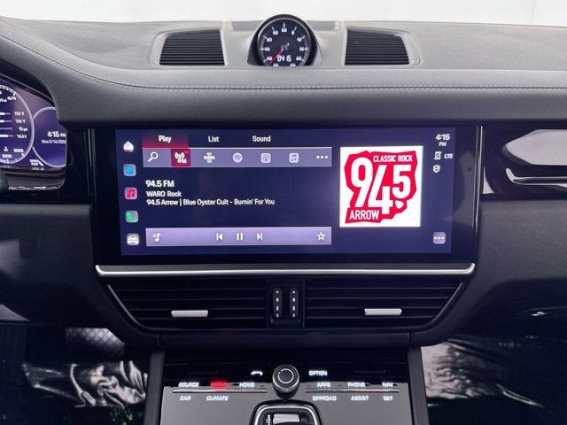 2023 Porsche Cayenne Base