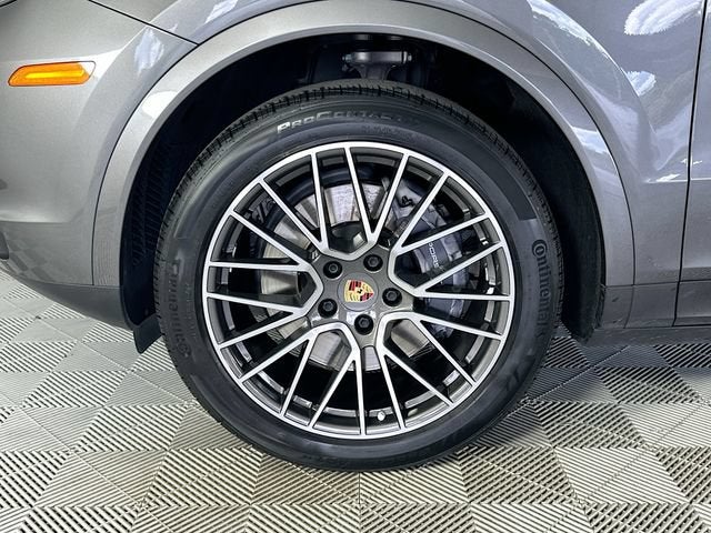 2021 Porsche Cayenne Base