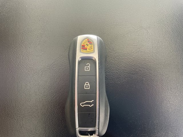 2023 Porsche Cayenne Platinum Edition
