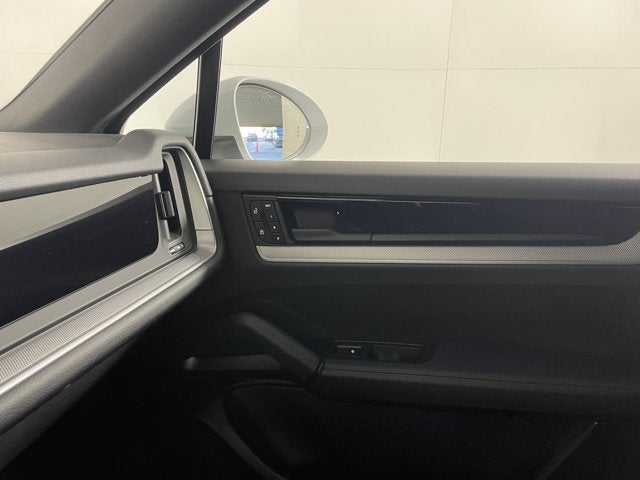 2025 Porsche Cayenne Coupe