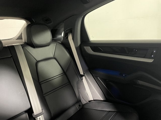 2025 Porsche Cayenne Coupe