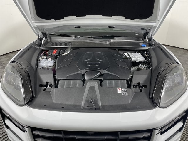 2025 Porsche Cayenne Coupe