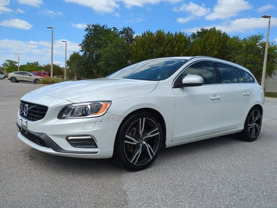 2018 Volvo V60 R-Design Platinum