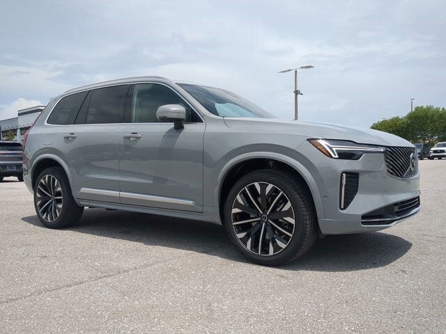 2026 Volvo XC90 Plus