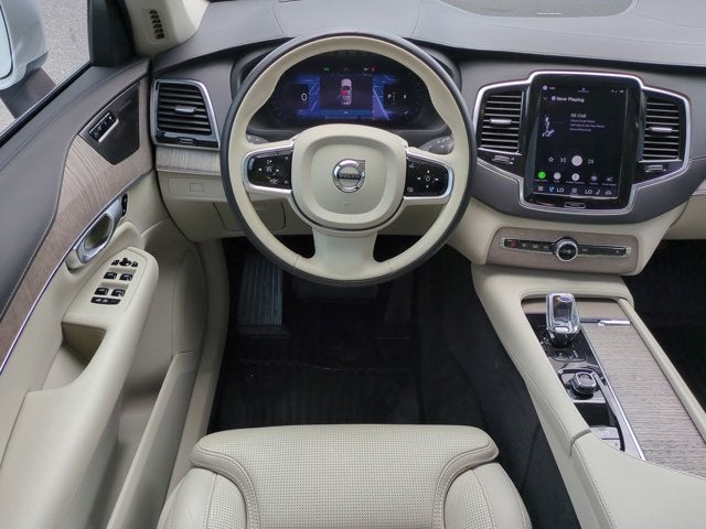 2024 Volvo XC90 Ultimate Bright Theme