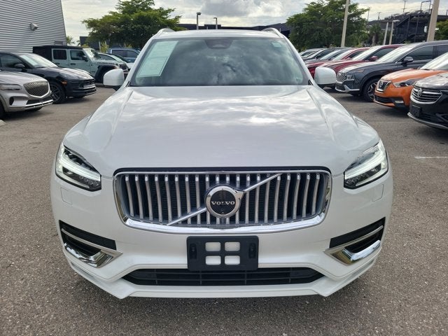 2025 Volvo XC90 B6 Ultra
