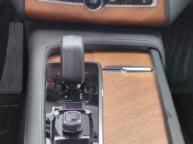 2023 Volvo XC90 Core