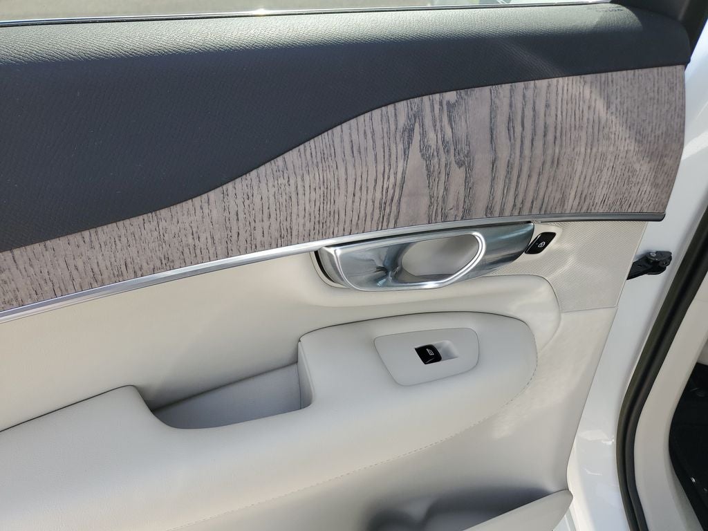 2023 Volvo XC90 B6 Plus 7-Seater