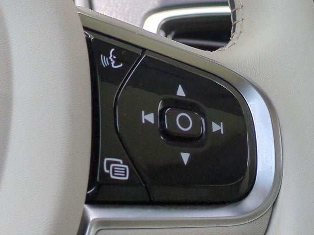 2023 Volvo XC90 Plus