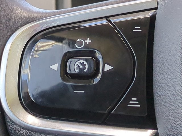 2023 Volvo XC90 Plus