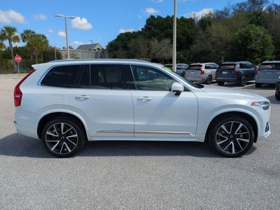 2023 Volvo XC90 Plus