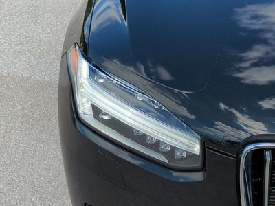 2023 Volvo XC90 Core