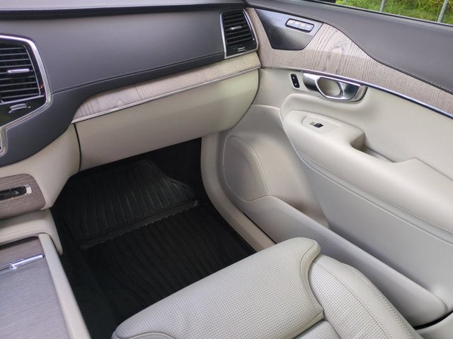 2022 Volvo XC90 Inscription