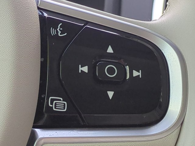 2022 Volvo XC90 Inscription