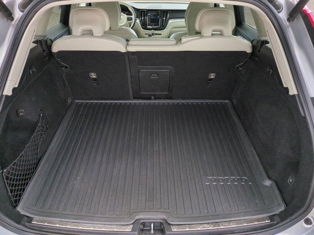 2020 Volvo XC60 Momentum