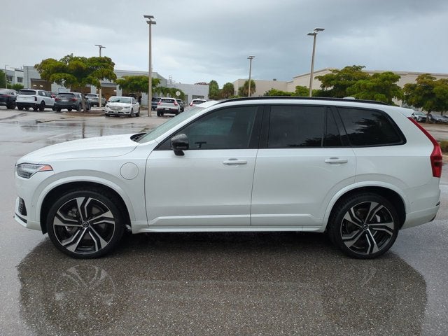 2021 Volvo XC90 R-Design
