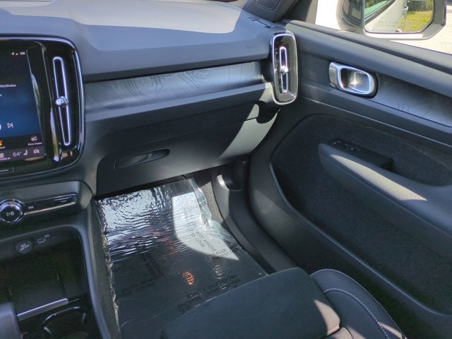 2024 Volvo XC40 Recharge Pure Electric Plus