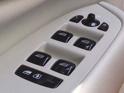 2024 Volvo XC90 Recharge Plug-In Hybrid Plus Bright Theme