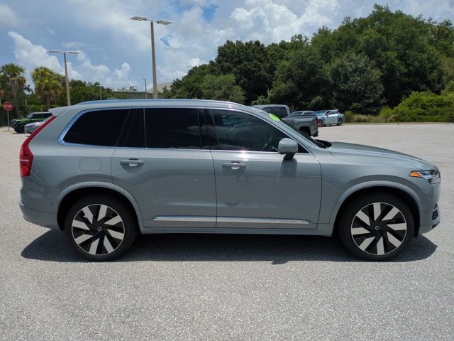 2024 Volvo XC90 Recharge Plug-In Hybrid Plus Bright Theme
