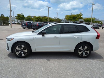 2024 Volvo XC60 Recharge Plug-In Hybrid Plus Dark Theme