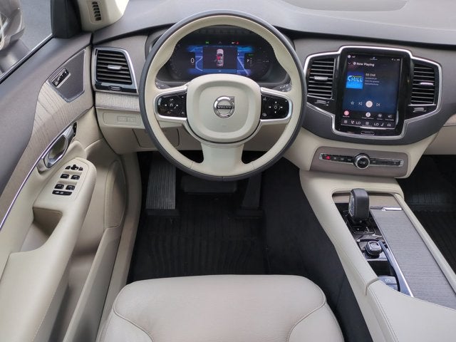 2025 Volvo XC90 Plug-In Hybrid Plus