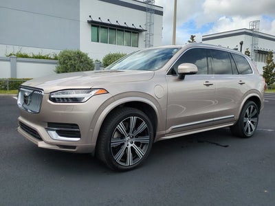 2025 Volvo XC90 Plug-In Hybrid Plus