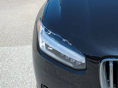 2025 Volvo XC90 Plug-In Hybrid Plus