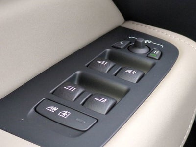 2026 Volvo XC60 Plug-In Hybrid Core