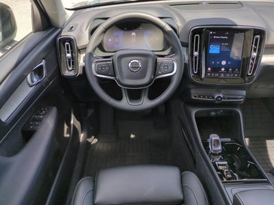 2023 Volvo XC40 Plus Dark Theme