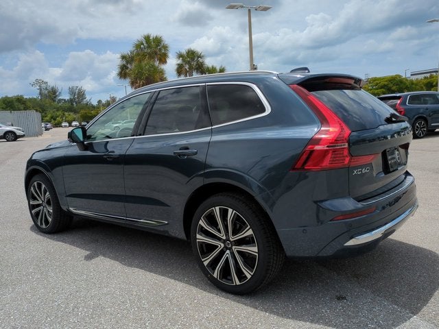 2023 Volvo XC60 Ultimate Bright Theme