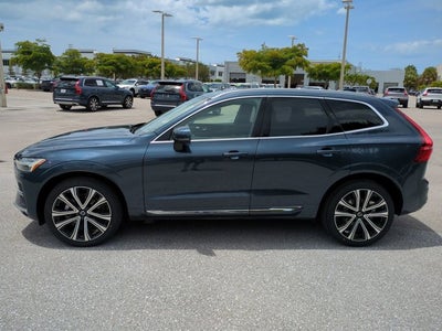 2023 Volvo XC60 Ultimate Bright Theme