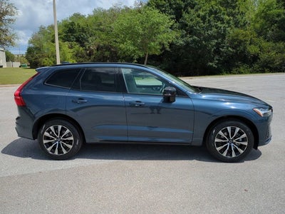 2023 Volvo XC60 Plus Dark Theme