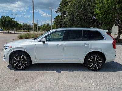 2023 Volvo XC90 Plus