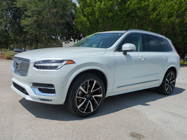 2023 Volvo XC90 Plus