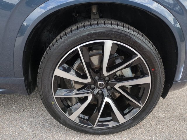 2023 Volvo XC90 Plus