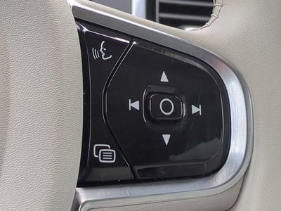 2023 Volvo XC90 Plus