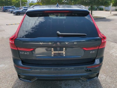 2024 Volvo XC60 Core Dark Theme