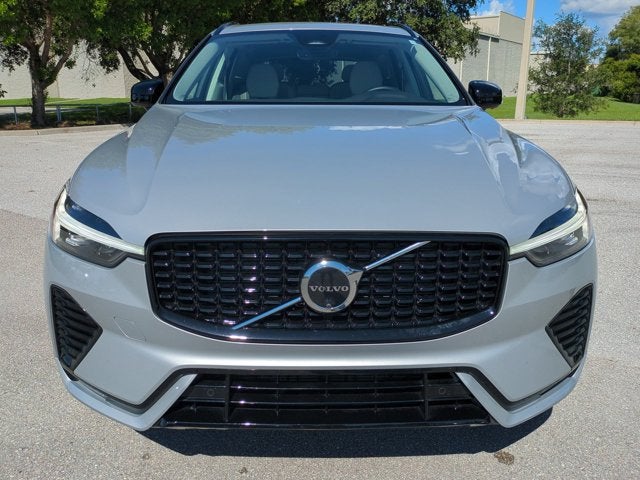2024 Volvo XC60 Plus Dark Theme