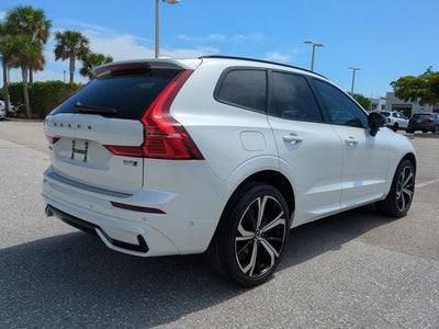 2024 Volvo XC60 Ultimate Dark Theme