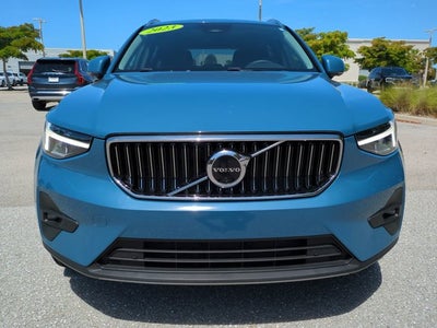 2023 Volvo XC40 Ultimate Bright Theme