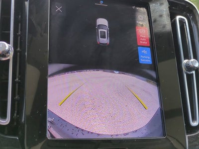 2023 Volvo XC40 Plus Bright Theme