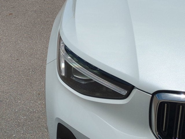 2023 Volvo XC40 Ultimate Bright Theme